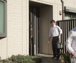 Học làm tình cùng mẹ thằng bạn