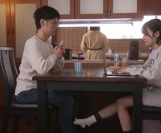 Phim sex anh rể chén con em vợ